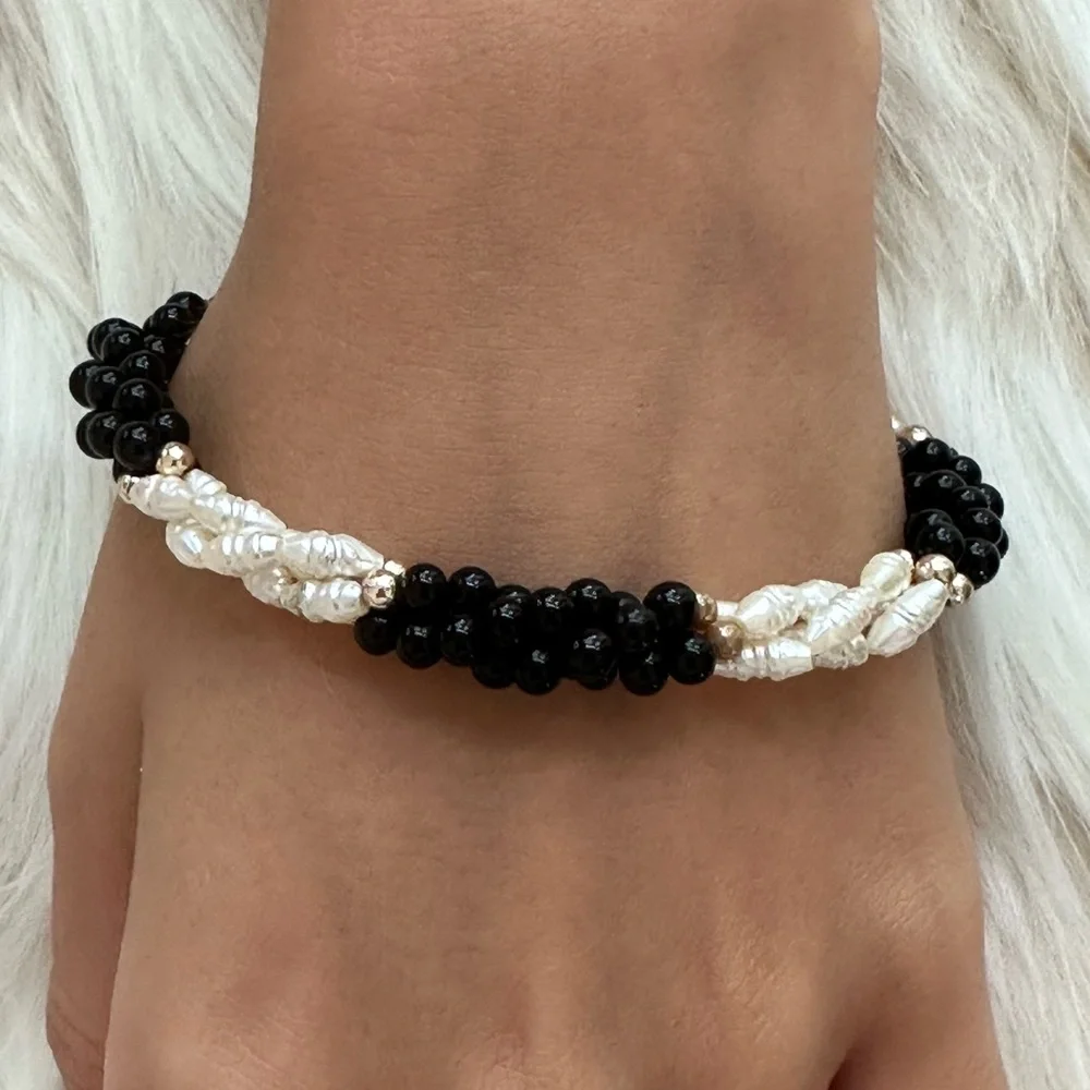 Black and White Beaded Bracelet